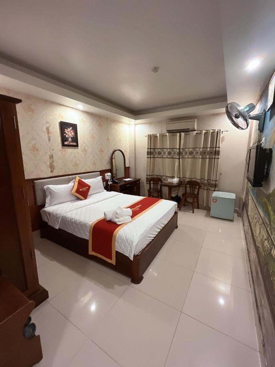 Khach San Nam Son Hotel Dong Khe Exterior foto